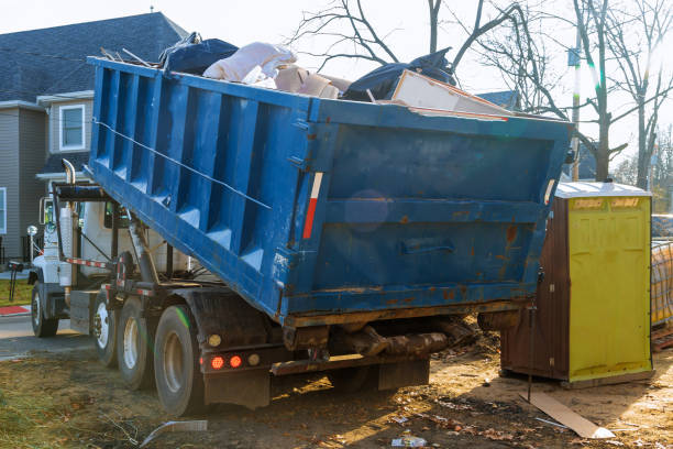 Best Construction Debris Removal  in Beeville, TX
