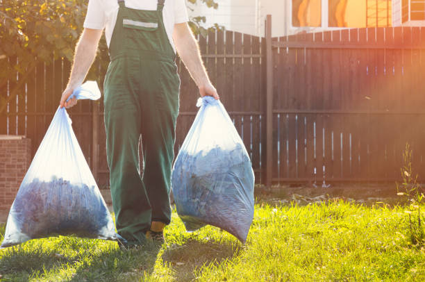 Best Garage Cleanout Services  in Beeville, TX